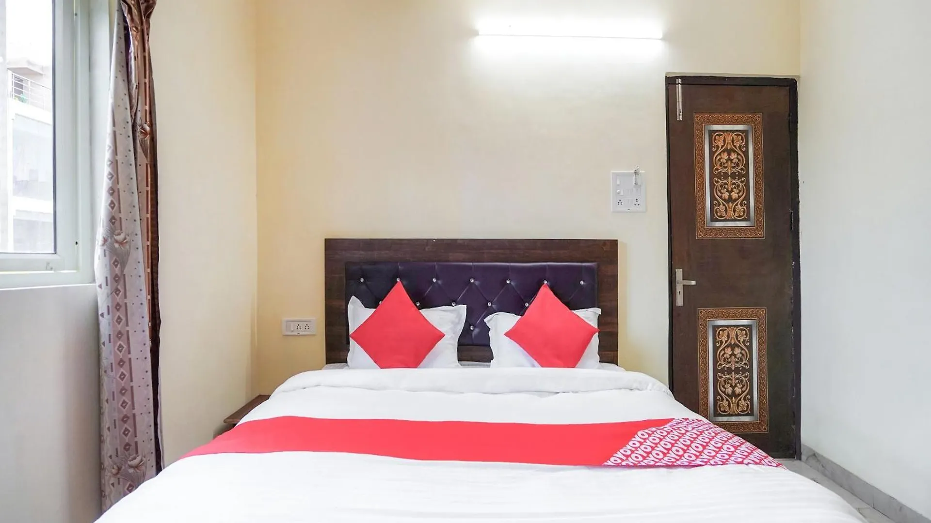 Hotel O Silver Palace Delhi  Delhi (National Capital Territory of India)