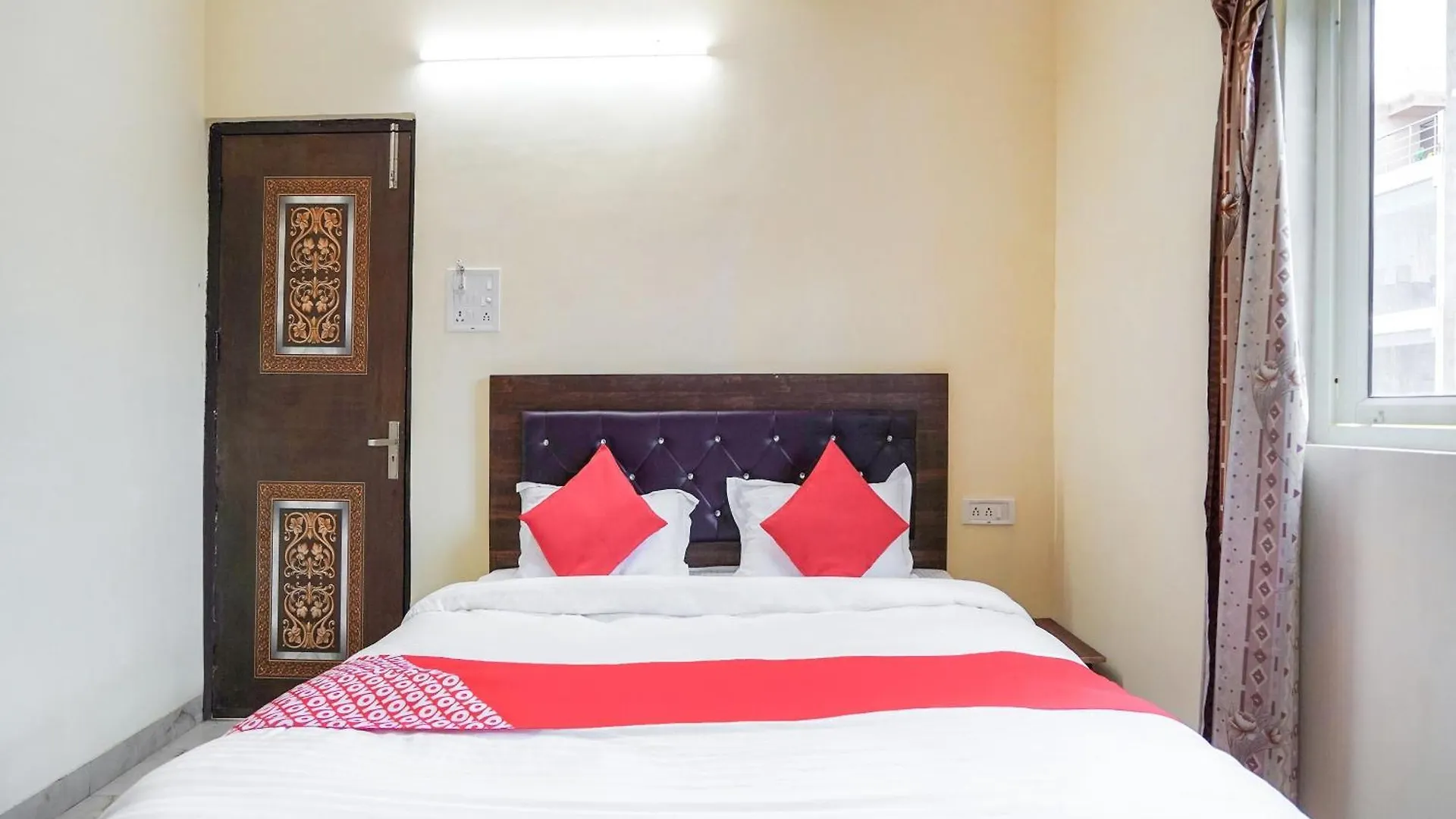 Hotel O Silver Palace Delhi  Delhi (National Capital Territory of India)